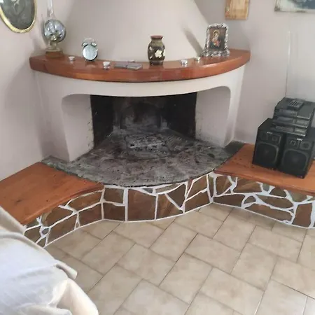 Anastasia's House * Okhthonia